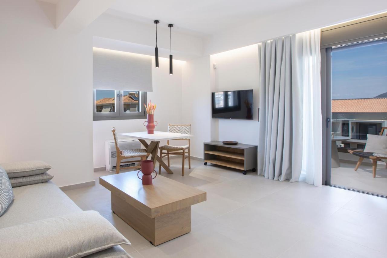 Achillion Suites Лефкада Экстерьер фото